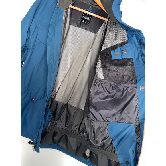 The North Face Blue Hyvent Soft Shell Adventure coat - size Large - Picture 4 of 11